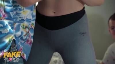Girlfriend Squirts In Yoga Pants In Front Of Young Cuckold Bf Dp Threesome Creampie - upornia.com